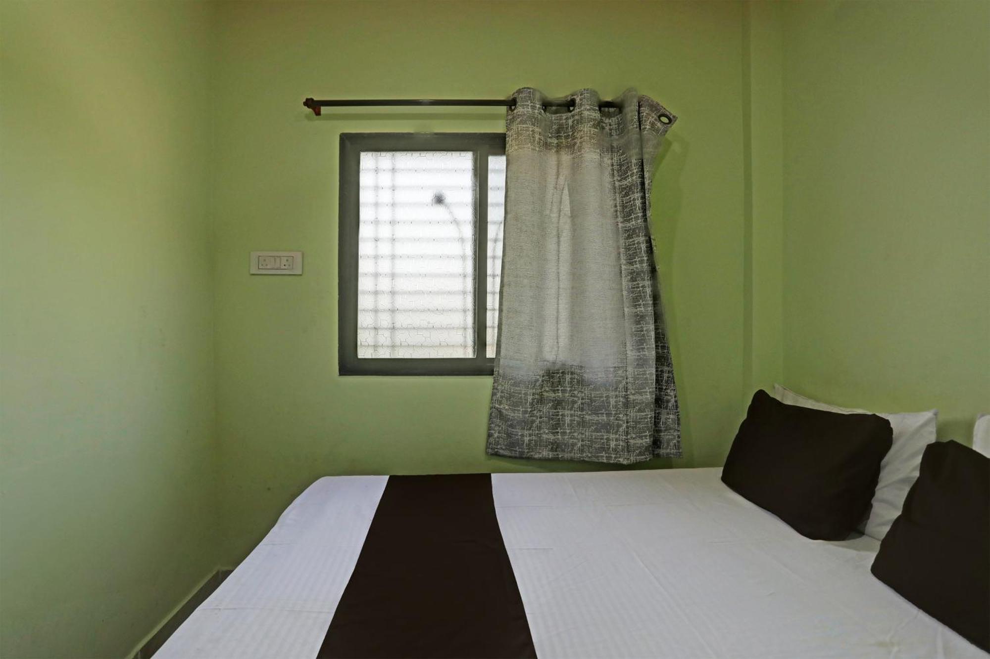 Spot On Hotel Leo Star Chandrapur Buitenkant foto